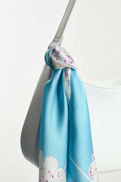 Premium silk scarf "Tenderness" 65-4 photos