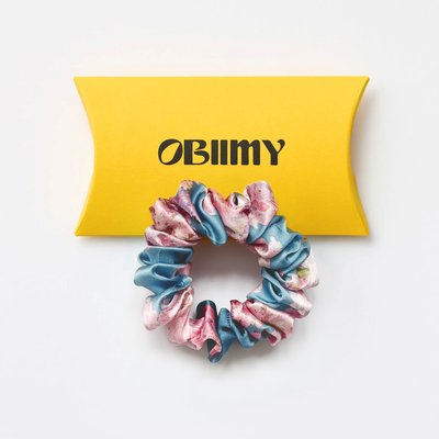 Silk scrunchie "Sincere Feelings" R-13 photos