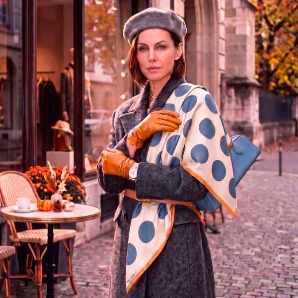 Silk scarf "Spark" 65х65 (Double-sided print) 65-32-D photos