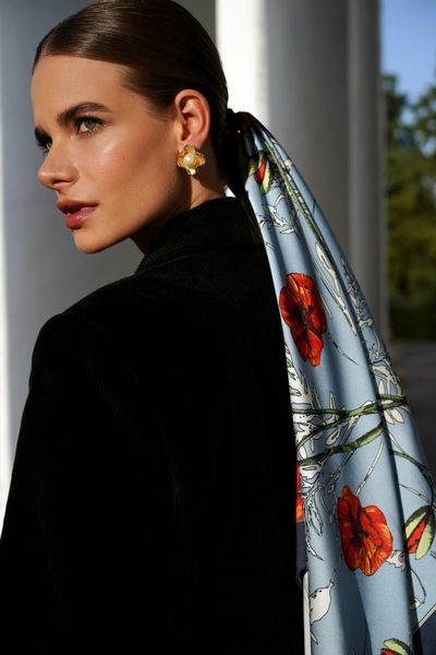 Premium silk scarf "Poppy Flower" 44-10 photos